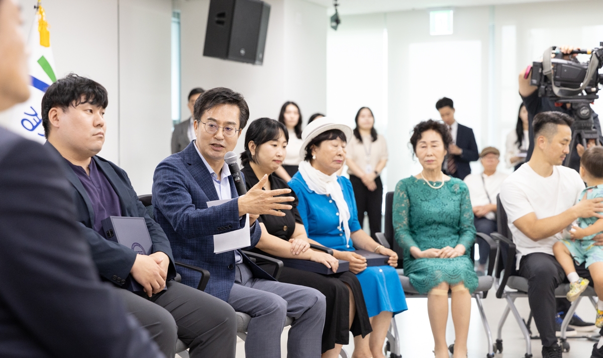  2023 긴급복지 위기상담 활성화 유공자 표창 수여식